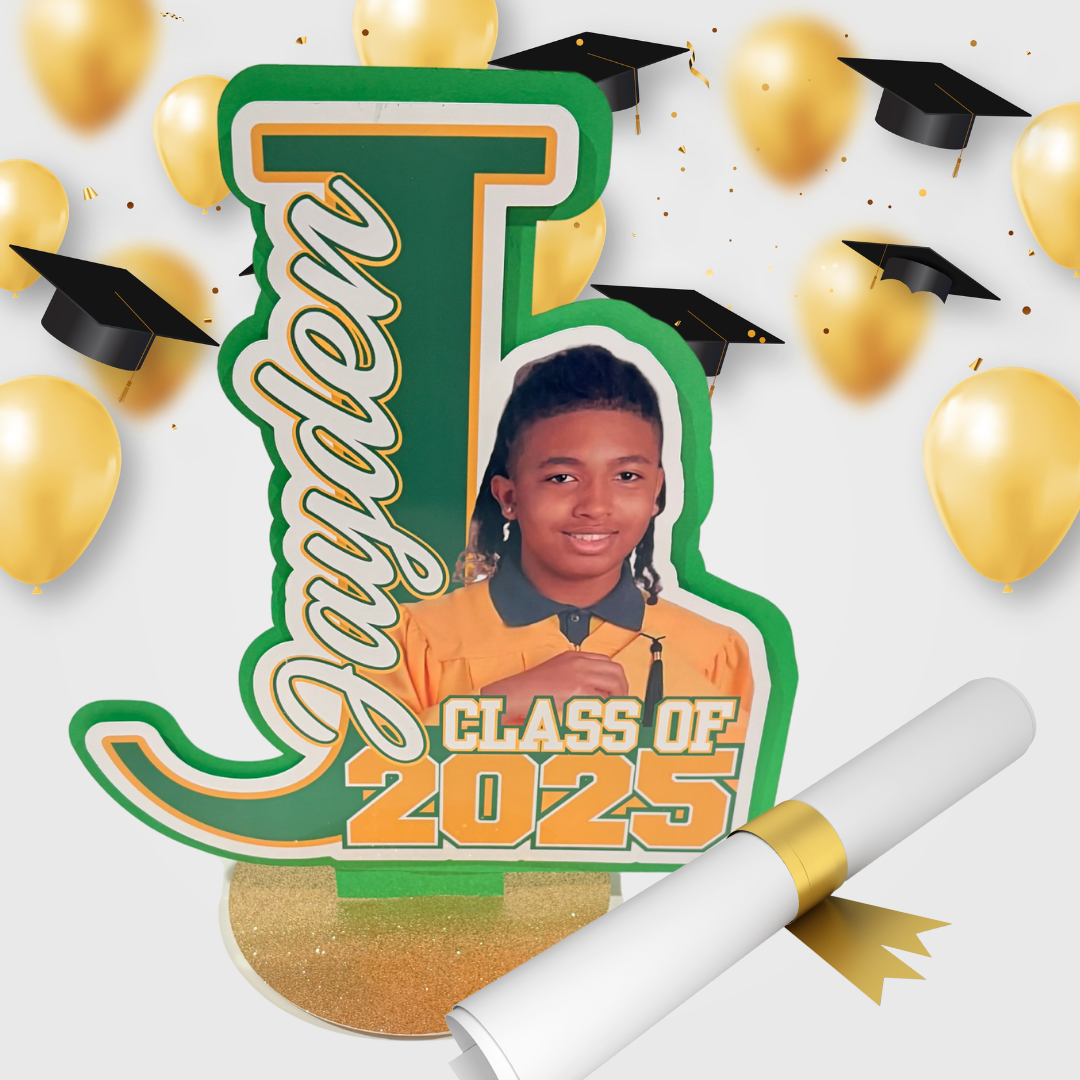 CUSTOM GRADUATION CUTOUT CENTERPEICE